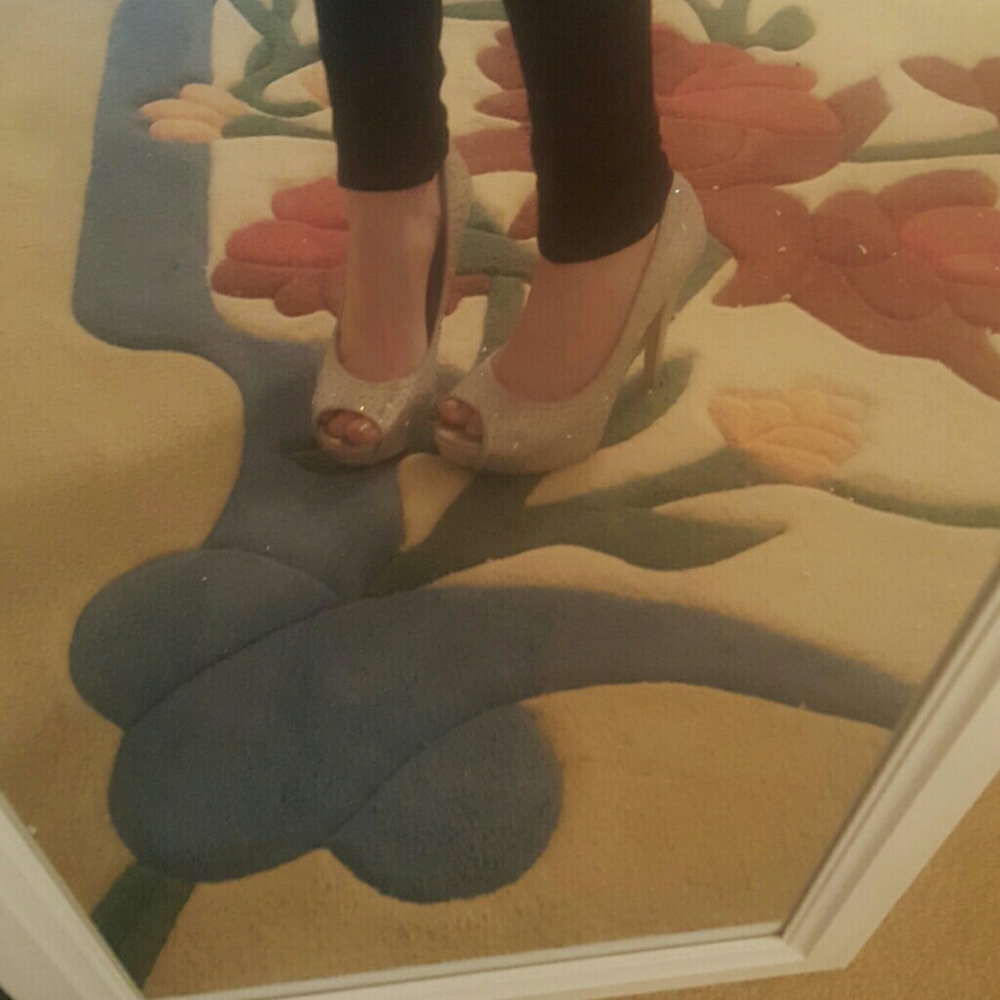 Silver Platform Heels - Picture 3 of 3
